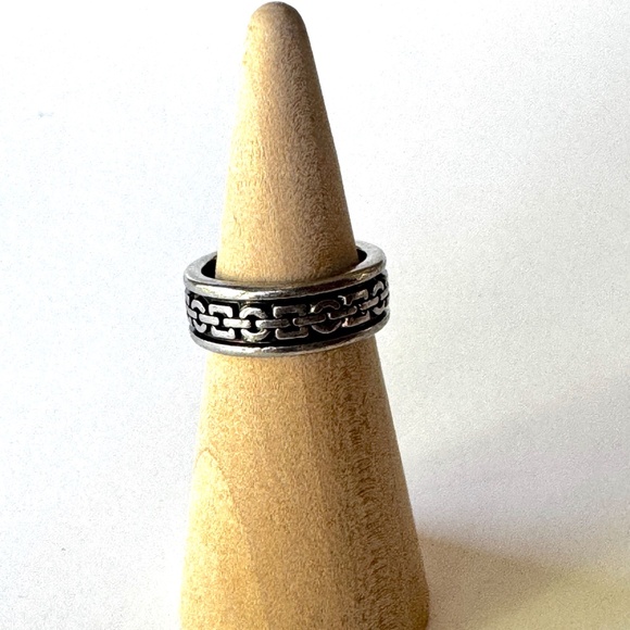 Set of 2 Rings, Size 6 1/2, Vintage Stacking Rings, Silver, Black - Picture 9 of 13